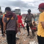 K-9 Sabhara Polda Sulsel Terus Beraksi Cari Jenazah Korban Gempa dan Tsunami Palu