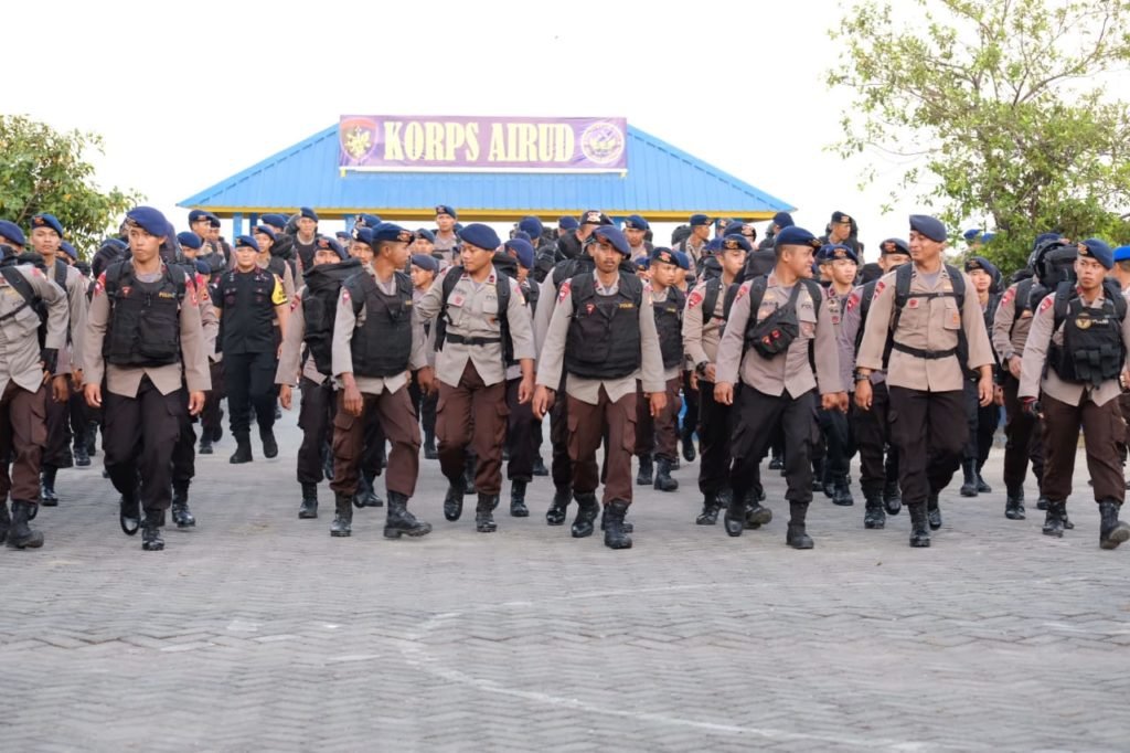 Kapolda Sulsel Berangkatkan 195 Personilnya Bantu Korban Bencana di Palu