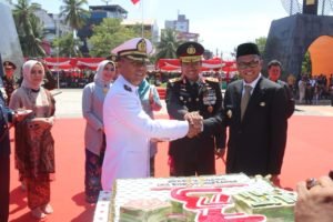 Kapolda Sulsel Ikut Sukseskan Acara HUT TNI di Pantai Losari