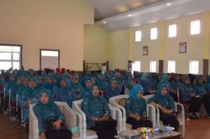 TP-PKK Wajo Kerjasama TP-PKK Sulsel Sosialisasi Budidaya Cacing Super