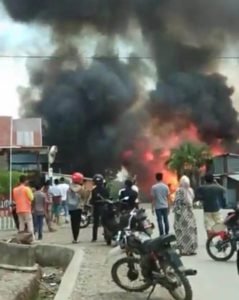 Sijago Merah Hanguskan Puluhan Kios di Pasar Gilireng