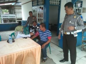 Jelang Libur Akhir Tahun, Satlantas Polres Wajo Cek Kesehatan Supir Bus dan Kelayakan Kendaraan