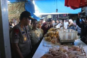 Kapolda Sulsel Pantau Harga Pangan Jelang Natal dan Tahun Baru 2019 ke Pasar