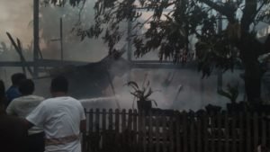 Satu Rumah Ludes Terbakar di Belawa, Diduga Ini Penyebabnya!