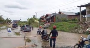 Jalan Poros Wajo-Bone Terendam Banjir, Ketinggian Air Capai 35 Cm