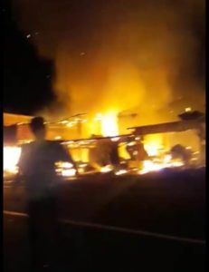 Sijago Merah Mengamuk, 3 Rumah Ludes Terbakar  di Paojepe Keera