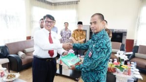 Kunjungi Dapil, Legislator PKB ini Siap Perjuangkan Honorer K2