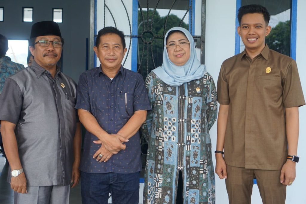 Ketua Komisi II DPRD Wajo Dampingi Anggota DPR RI Bahas Bantuan Untuk Nelayan