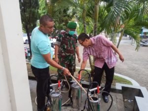 Cegah Penyebaran Virus Corona, Pasar Disemprot Disenfektan