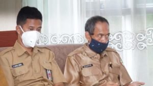 PLT Kadis Sosial Wajo : Bagi Warga Yang Tidak Dapat BST Dan BLT Agar Menghubungi Posko Logistik Untuk Mendapatkan Sembako