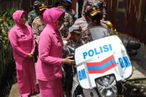 Keinginan Penderita Leukimia di Wajo Untuk Naik Motor Polisi Akhirnya Terwujud