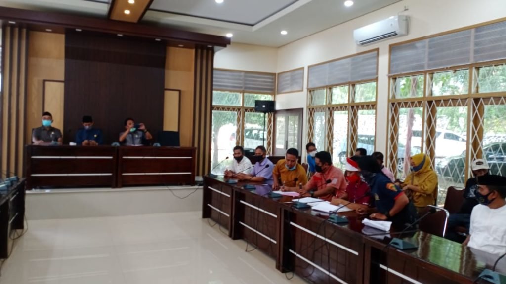 Pengusaha Pasar Malam Minta Kapolres Wajo Membuka Pintu Hatinya