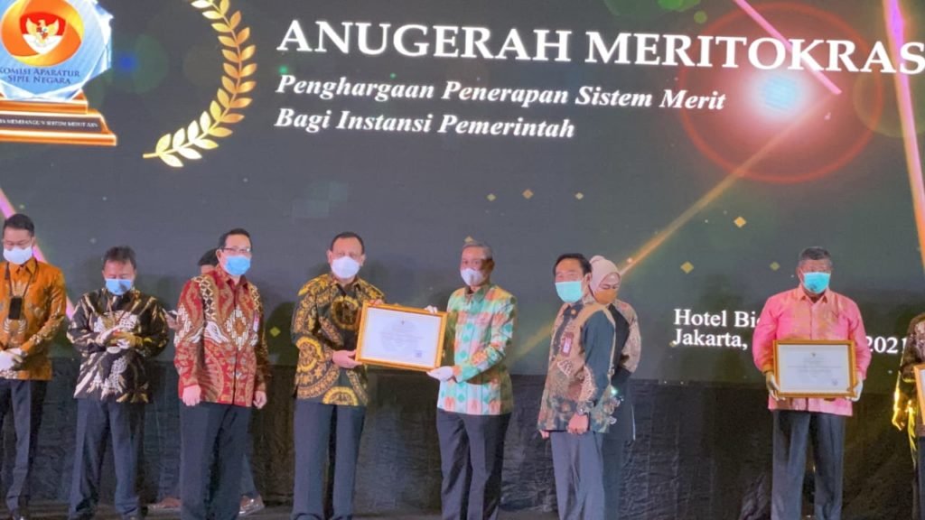 Terima Penghargaan Penerapan Sistem Merit, Amran Mahmud : Terimakasih KASN Atas Kepercayaannya
