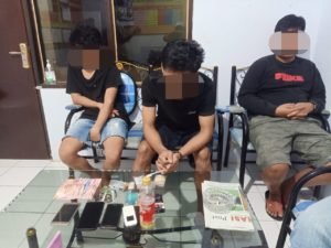Asyik Pesta Narkoba, 3 Pemuda Warga Sengkang Ditangkap Polisi