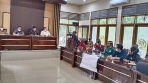 Aspirasi Warga Desa Barangmamase Akhirnya Diterima, Perangkat Desa Kembali Menjalankan Tugasnya