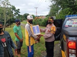 Baksos Serentak, Polres Wajo Salurkan 200 Paket Sembako