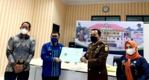 Terima Tanah Hibah Dari Pemkab Majene, Kajari : Perjuangan Memperluas Areal Kantor Akhirnya Tereralisasi