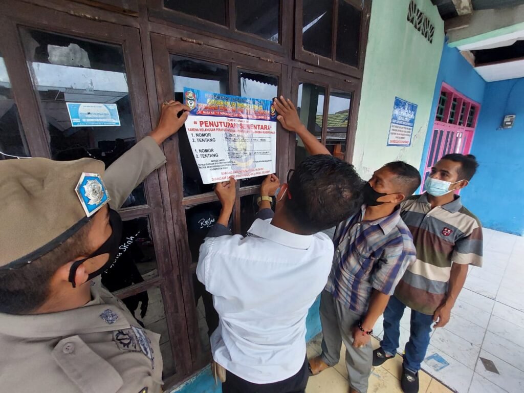 Tak Miliki Izin Operasional, Kios Swiss Olivia Ditutup Sat Pol PP