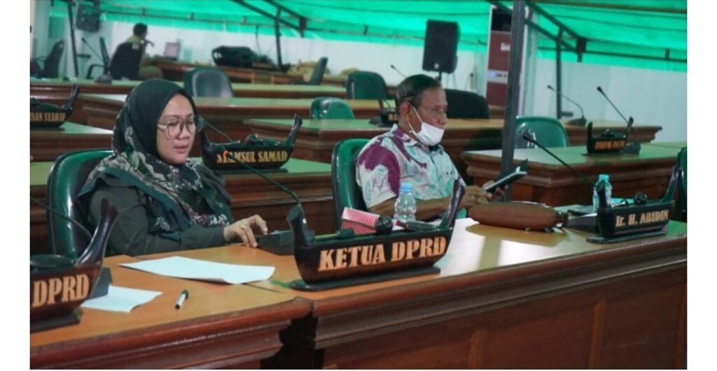 Bahas KUA-PPAS Tahun 2022, DPRD Sulbar Gelar Rapat Paripurna