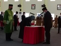 Armayani Dilantik Sekda Wajo, Amran Harap Sekda Baru Segera Koordinasi dengan Perangkat Daerah