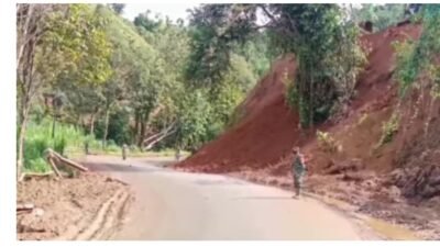 Arus Lalu Lintas di Jalan Poros Mamuju-Majene Desa Takandeang Mulai Lancar