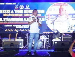 Syaharuddin Alrif Bagikan 500 Handsprayer Untuk Petani