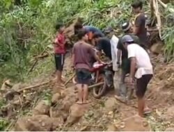 Alat Berat Tak Kunjung Datang, Tiga Hari Jalan Tertutup Longsor di Manyamba