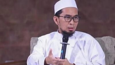 UAH : Banyak yang Mengucapkan Kalimat Ini sebagai Dzikir, Padahal Tak Paham