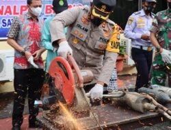 Polres Wajo Musnahkan Barang Bukti Miras Dan Knalpot Racing