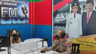 Upaya Polres Asahan, Kasi Humas Sampaikan Pesan Kamtibmas Lewat Radio