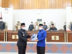 Serahkan LKPJ 2021 ke DPRD, Bupati Wajo Akui Situasi Sulit Akibat Pandemi COVID-19
