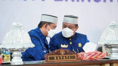 Gubernur Sulsel Janji Beri Perhatian ke Ruas Jalan Provinsi di Wajo