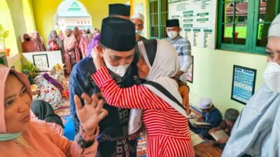 Safari Ramadan Bupati Wajo di Pasar Mini Pallawarukka, Interaksi dengan Pedagang