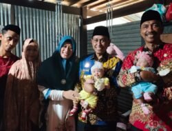 Dikunjungi Bupati dan Wabup Wajo, Ternyata Ini Penyebab Orang Tua Bayi Kembar Tinggal di “Kolong Rumah”