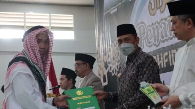 Wisuda Hafiz-Hafizah 30 Juz Pondok Tahfiz As’adiyah Pattirosompe, Bupati Wajo: Amalkan Isi Al-Qur’an
