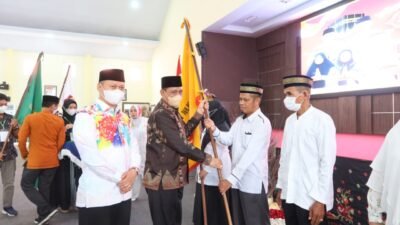 Lepas Resmi 187 CJH, Bupati Wajo: Murnikan Niat, Siapkan Mental, Jaga Hati