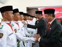 Kukuhkan 70 Anggota Paskibraka Wajo 2022, Amran Mahmud Harap Pengibaran Bendera Sukses