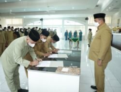 Wabup Asahan Kukuhkan Pejabat Lingkup Pemkab Asahan