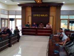 Tidak Dapat Tempat, Puluhan Pedagang Pasar Mini Mengadu ke DPRD Wajo