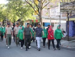 Jalan Santai HUT TNI, Amran Mahmud Harap Sinergi Pemkab Wajo dengan Kodim 1406 Terus Terjalin Baik