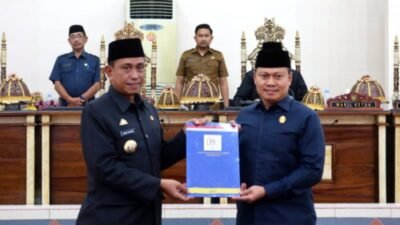 Bupati dan Ketua DPRD Wajo Teken Ranperda Penyertaan Modal PDAM Tirta Danau Tempe
