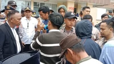 Tuntut Penyelesaian Ganti Rugi Lahan Bendungan Paselloreng, Massa Minta Kepala BPN Tanggungjawab