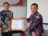 Sekertaris DPRD Wajo Terima Penghargaan Dari Media Bernas