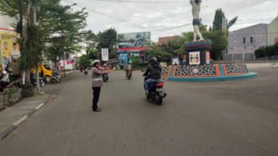 Antisipasi Kemacetan, Sat Lantas Polres Wajo Gelar Pengaturan Arus Lalu Lintas