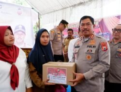Giat Kapolda Sulsel untuk Warga Kurang Mampu di Desa Tamanyeleng Gowa