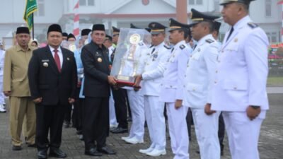 Raih Juara III Kecamatan Terbaik Tingkat Provsu, Wabup Asahan Minta Camat dan Lurah Senantiasa Berinovasi Lakukan Terobosan Baru