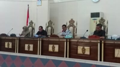 Bantah Lakukan Korupsi Perjalanan Dinas, Kepala Bappelitbangda Menangis Dihadapan Anggota DPRD Wajo