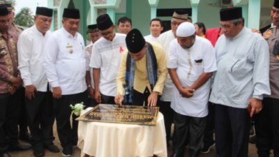 Dampingi Wagubsu Resmikan Masjid Musyahadah Kecamatan Rahuning, Ini Harapan Wakil Bupati Asahan