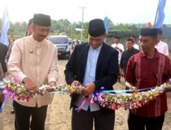 Resmikan Gapura Macora Desa Keera, Amran Mahmud Urai Rencana Pengembangan KEK di Kecamatan Keera