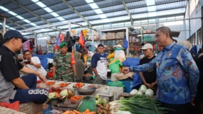 Antisipasi Lonjakan Harga Jelang Hari Raya, TPID Wajo Sidak dan Pantau Harga di Pasar Mini